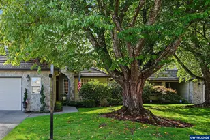652 Castle Pine Dr N, Keizer, OR 97303 - Photo 1