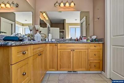 559 SE Syron St, Dallas, OR 97338 - Photo 21