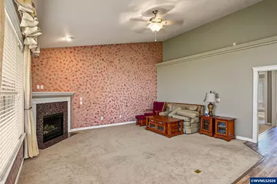 559 SE Syron St, Dallas, OR 97338 - Photo 11