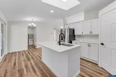 2151 Three Lakes #30 Rd SE, Albany, OR 97322 - Photo 11