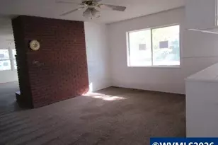 114 Walnut St, Independence, OR 97351 - Photo 9