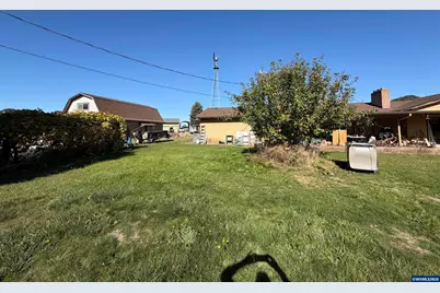 31960 Griffith Dr, Tangent, OR 97389 - Photo 5