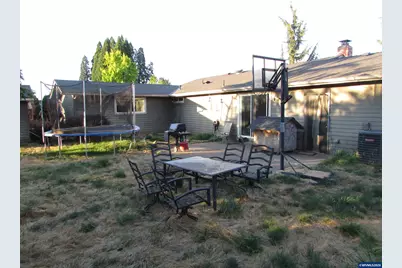 360 Cindy Ln NW, Mount Angel, OR 97362 - Photo 3