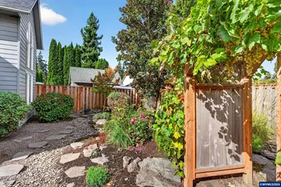 103 Cedar Bluff Cir N, Keizer, OR 97303 - Photo 37