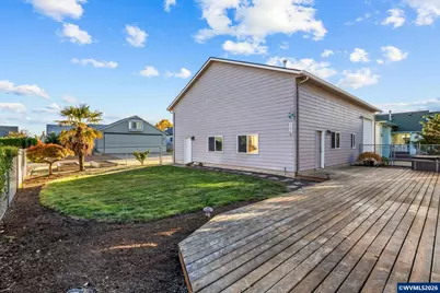 731 Aeronca St, Independence, OR 97351 - Photo 29