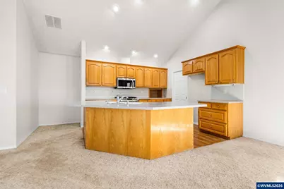 731 Aeronca St, Independence, OR 97351 - Photo 9