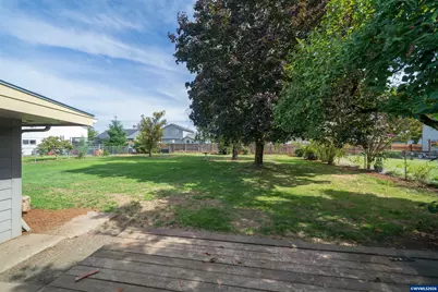161 N 7th St, Jefferson, OR 97352 - Photo 29