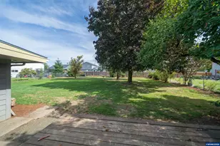 161 N 7th St, Jefferson, OR 97352 - Photo 29
