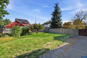 20920 Feller St NE, Donald, OR 97020 - Photo 25