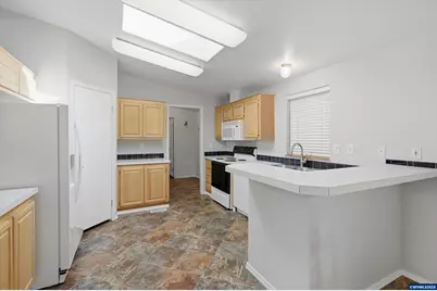 20920 Feller St NE, Donald, OR 97020 - Photo 13