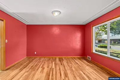 1460 Evergreen Av NE, Salem, OR 97301 - Photo 5