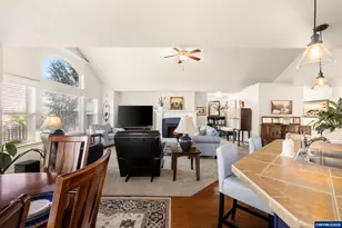 20756 Yukon St NE, Aurora, OR 97002 - Photo 11