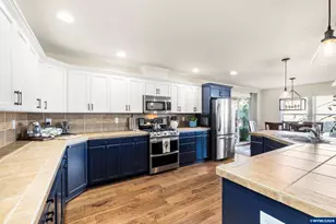 20756 Yukon St NE, Aurora, OR 97002 - Photo 17