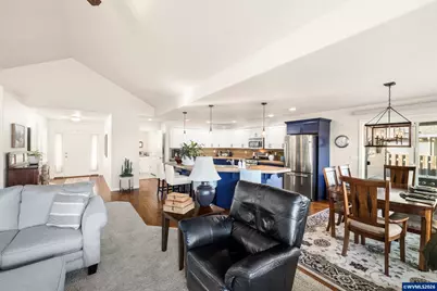 20756 Yukon St NE, Aurora, OR 97002 - Photo 9