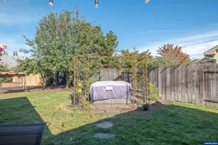 3923 Willamette Ave SE, Albany, OR 97322 - Photo 31