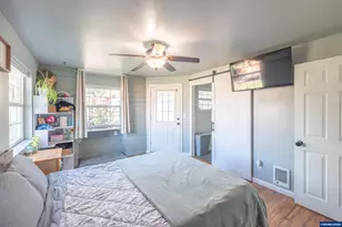 3923 Willamette Ave SE, Albany, OR 97322 - Photo 21