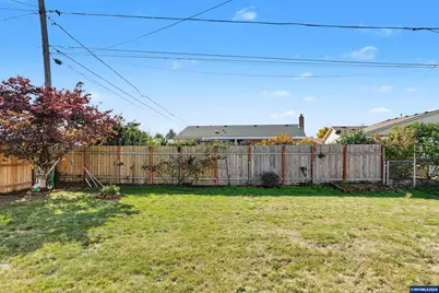 1306 Hampton Wy, Woodburn, OR 97071 - Photo 33