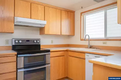 16205 SW King Charles Av, King City, OR 97224 - Photo 5