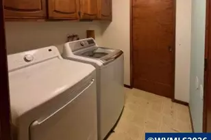 1105 Orchard Ln, Woodburn, OR 97071 - Photo 13