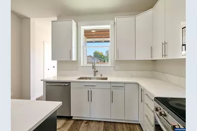 1040 2nd St, Gervais, OR 97026 - Photo 9