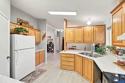 1410 SW Forest Pkw, Waldport, OR 97394 - Photo 17
