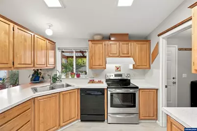 1410 SW Forest Pkw, Waldport, OR 97394 - Photo 15