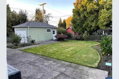 1775 Grant St NE, Salem, OR 97301 - Photo 5