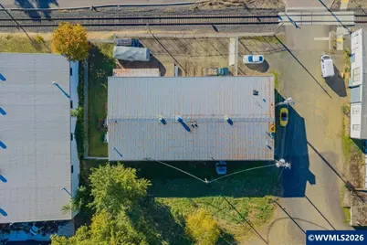 703 Water Av NE, Albany, OR 97321 - Photo 13
