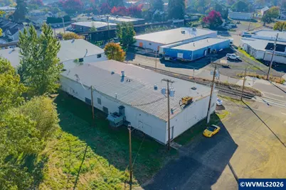 703 Water Av NE, Albany, OR 97321 - Photo 15