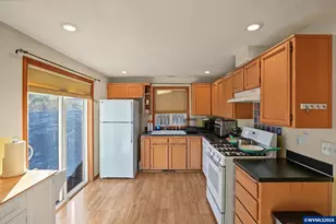 4342 Rodeo Dr NE, Salem, OR 97305 - Photo 9