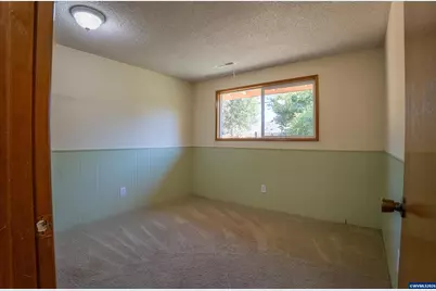 1742 Raywanda Ct NE, Salem, OR 97301 - Photo 17