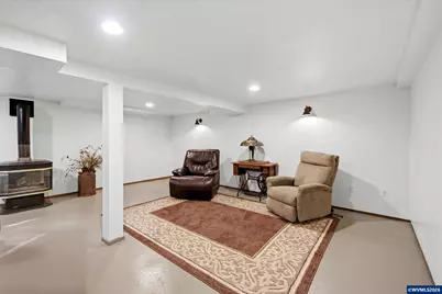 990 5th St NE, Salem, OR 97301 - Photo 35