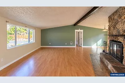 10646 Sunnyside Rd SE, Jefferson, OR 97352 - Photo 11