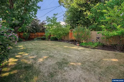 512 Cardinal Wy, Springfield, OR 97477 - Photo 33