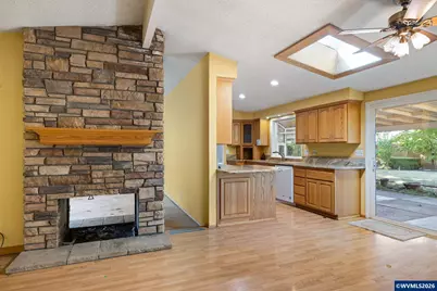 512 Cardinal Wy, Springfield, OR 97477 - Photo 11