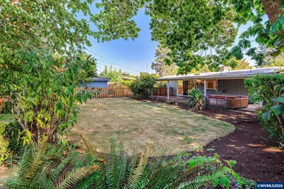 512 Cardinal Wy, Springfield, OR 97477 - Photo 37