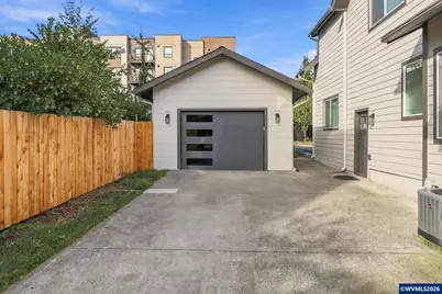 437 NE Fargo St, Portland, OR 97212 - Photo 39