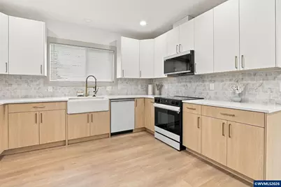 437 NE Fargo St, Portland, OR 97212 - Photo 13