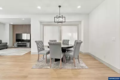 437 NE Fargo St, Portland, OR 97212 - Photo 9