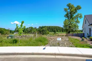 597 NE Evergreen Ave, Dallas, OR 97338 - Photo 1