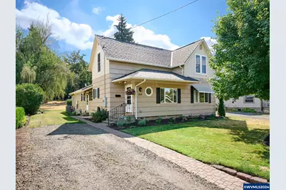 328 Mill St, Silverton, OR 97381 - Photo 1