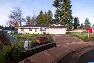 1046 26th Ct, Sweet Home, OR 97386 - Photo 1