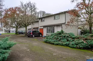 2634 S 7th St, Lebanon, OR 97355 - Photo 1