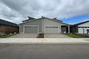 425 SE Shetterly Dr, Dallas, OR 97338 - Photo 1