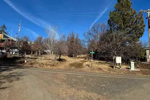 345 Oak Park Dr, Wamic, OR 97063 - Photo 1