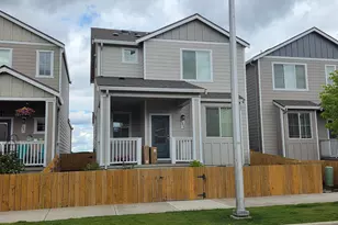 1255 Parkside Ave, Woodburn, OR 97071 - Photo 1