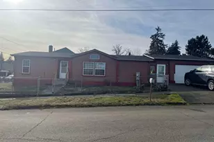 541 NE C St, Willamina, OR 97396 - Photo 1