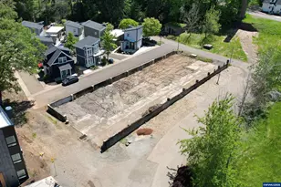 3950 Bartholomew Pl SE, Salem, OR 97302 - Photo 1