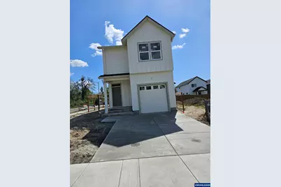 841 Chestnut Wy, Silverton, OR 97381 - Photo 1