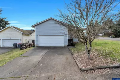 790 SW Pioneer Ct, Willamina, OR 97396 - Photo 1